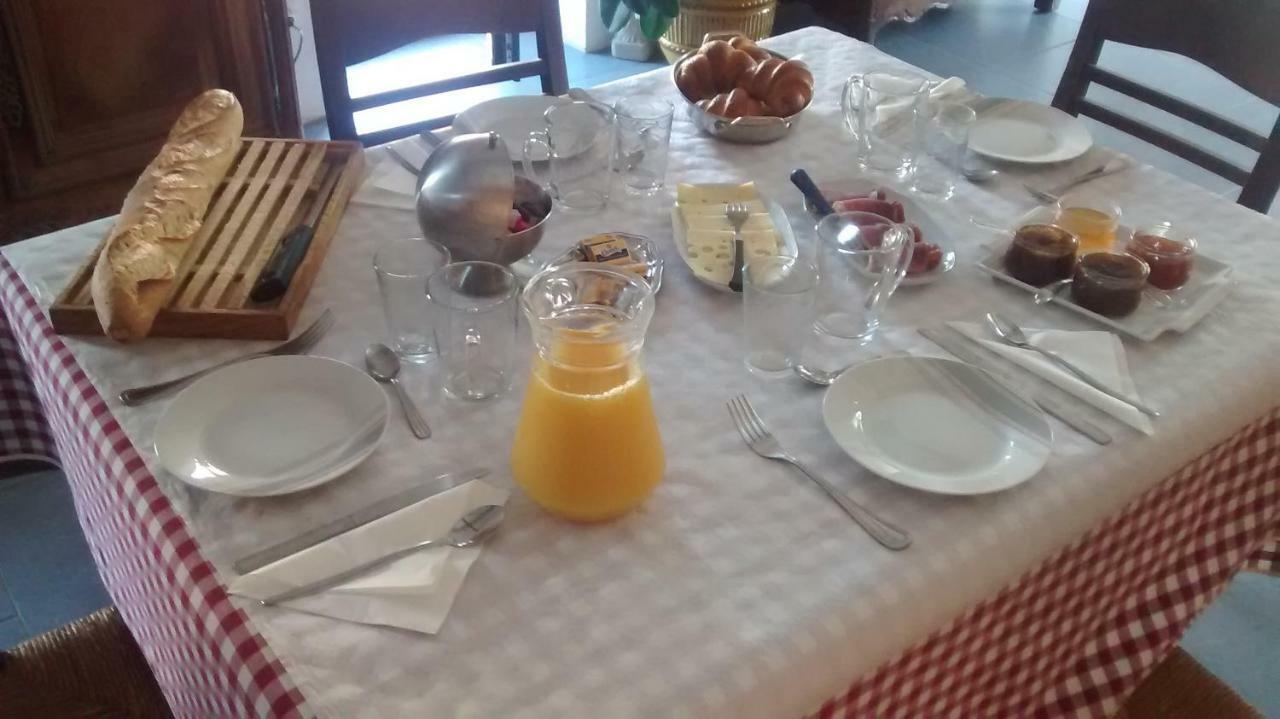 Le Cintrium Bed & Breakfast Viala-du-Tarn Ngoại thất bức ảnh